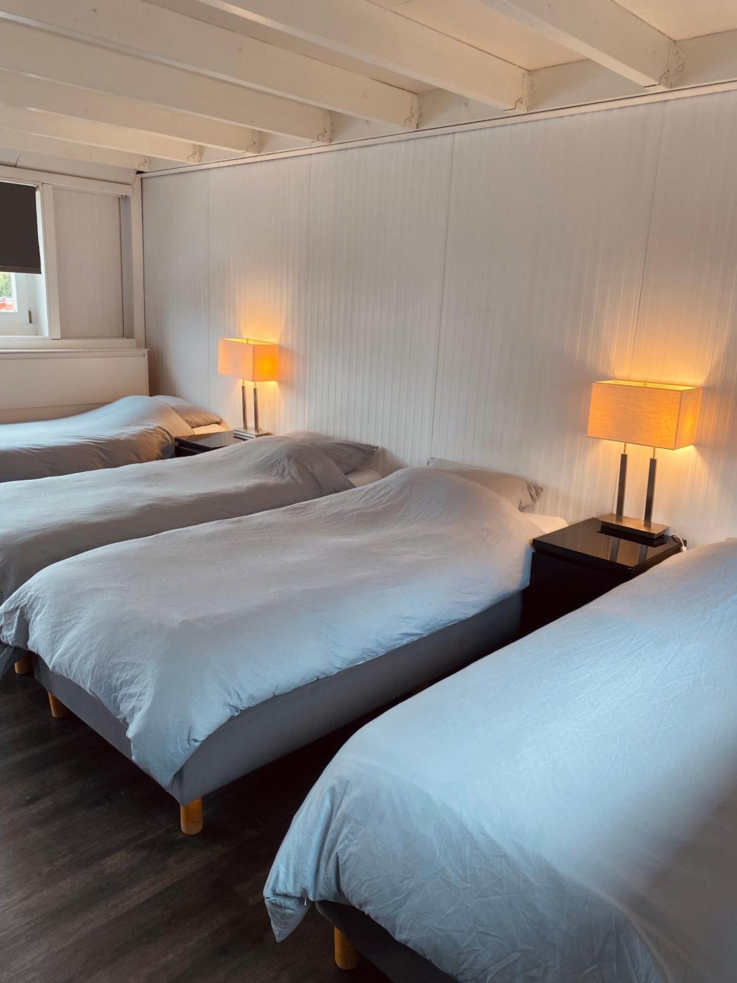 Boathouse Amsterdam With Bikes Bed & Breakfast Exterior photo